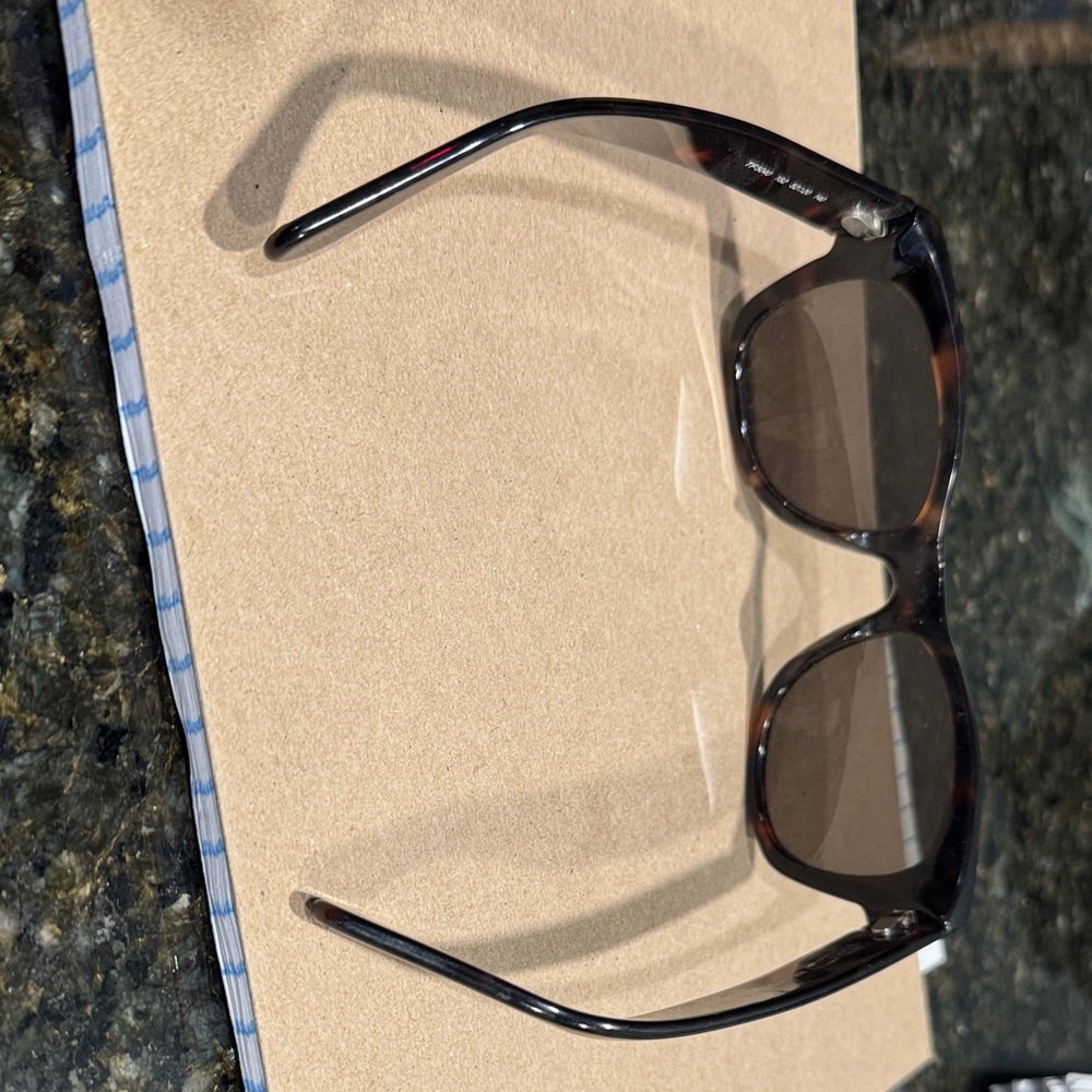 Tom Ford Tortoise Shell Sunglasses - Picture 6 of 6